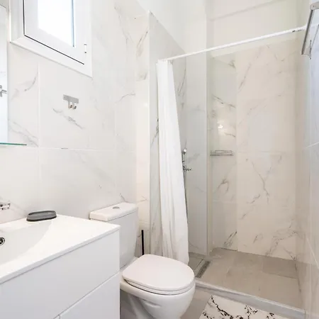 Evan Rhodes Rhodes City