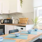 Evan Rhodes Apartamento Rhodes City