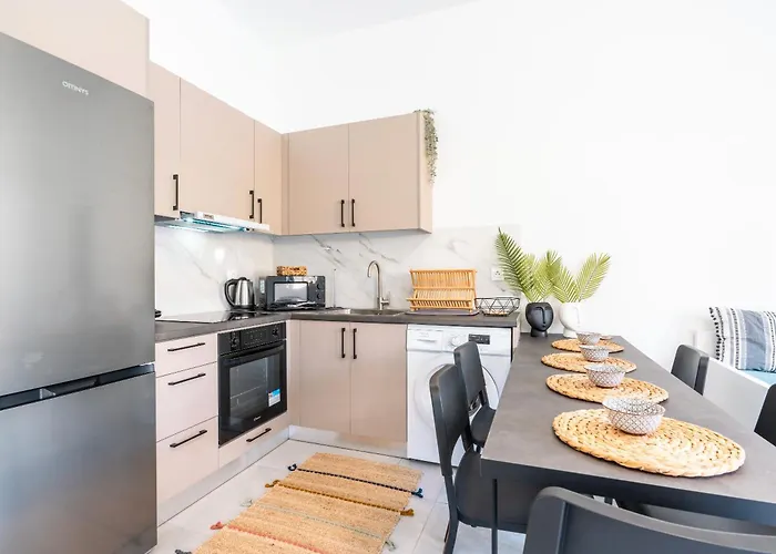 Evan Rhodes Apartment Rhodes City