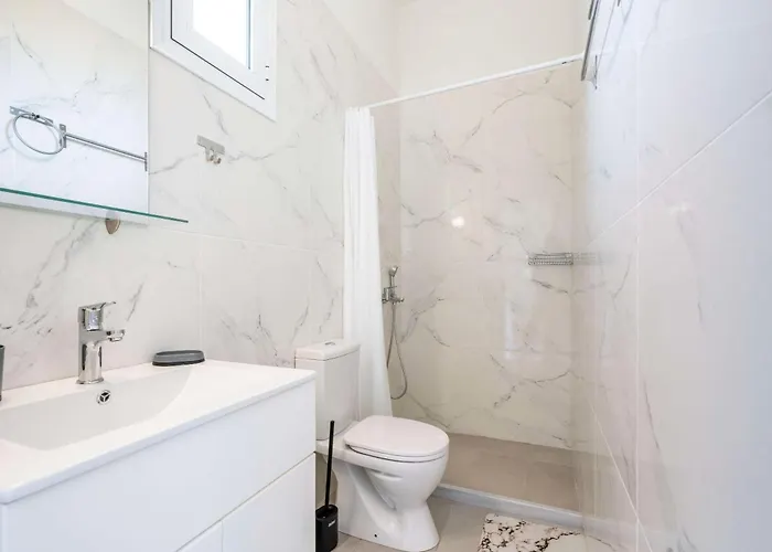 Evan Rhodes Apartment