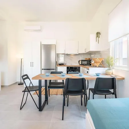 Evan Rhodes Apartament Rhodes City
