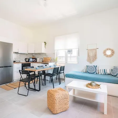 Apartament Evan Rhodes