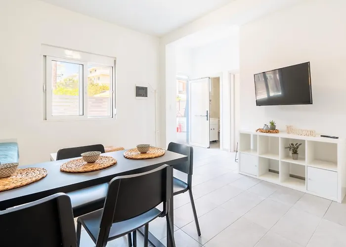 Evan Rhodes Apartament *